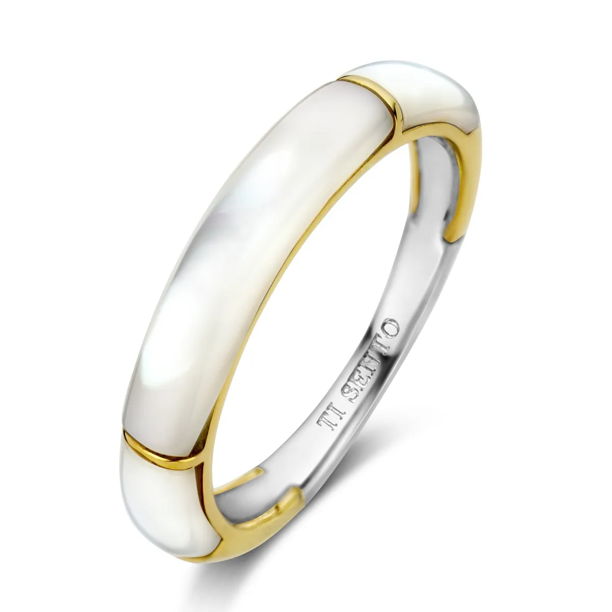 Кольцо из серебра 925 пробы