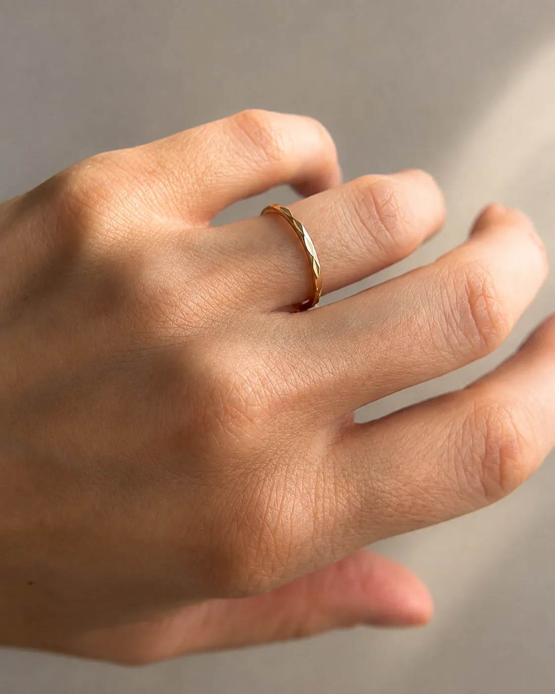 Обручальное кольцо из красного золота 585 пробы